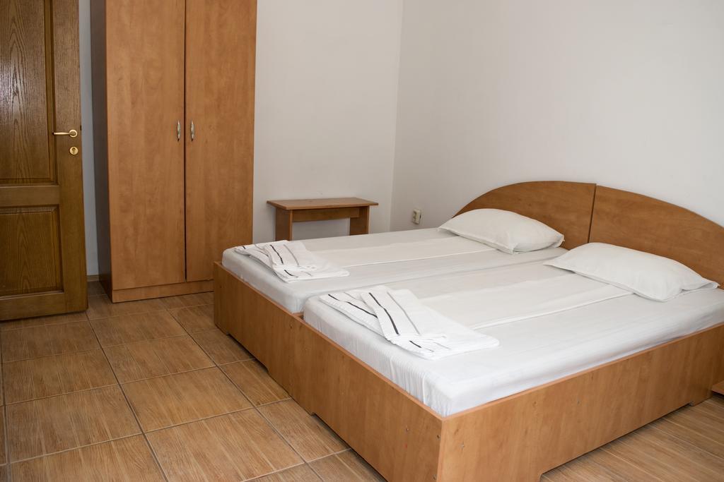 Tiberius Residence Костинешти Экстерьер фото